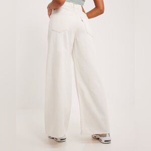 NWT Levi's XL Flood Jeans White